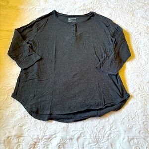 Pact Organic cotton  3/4 sleeves T shirt gray Henley